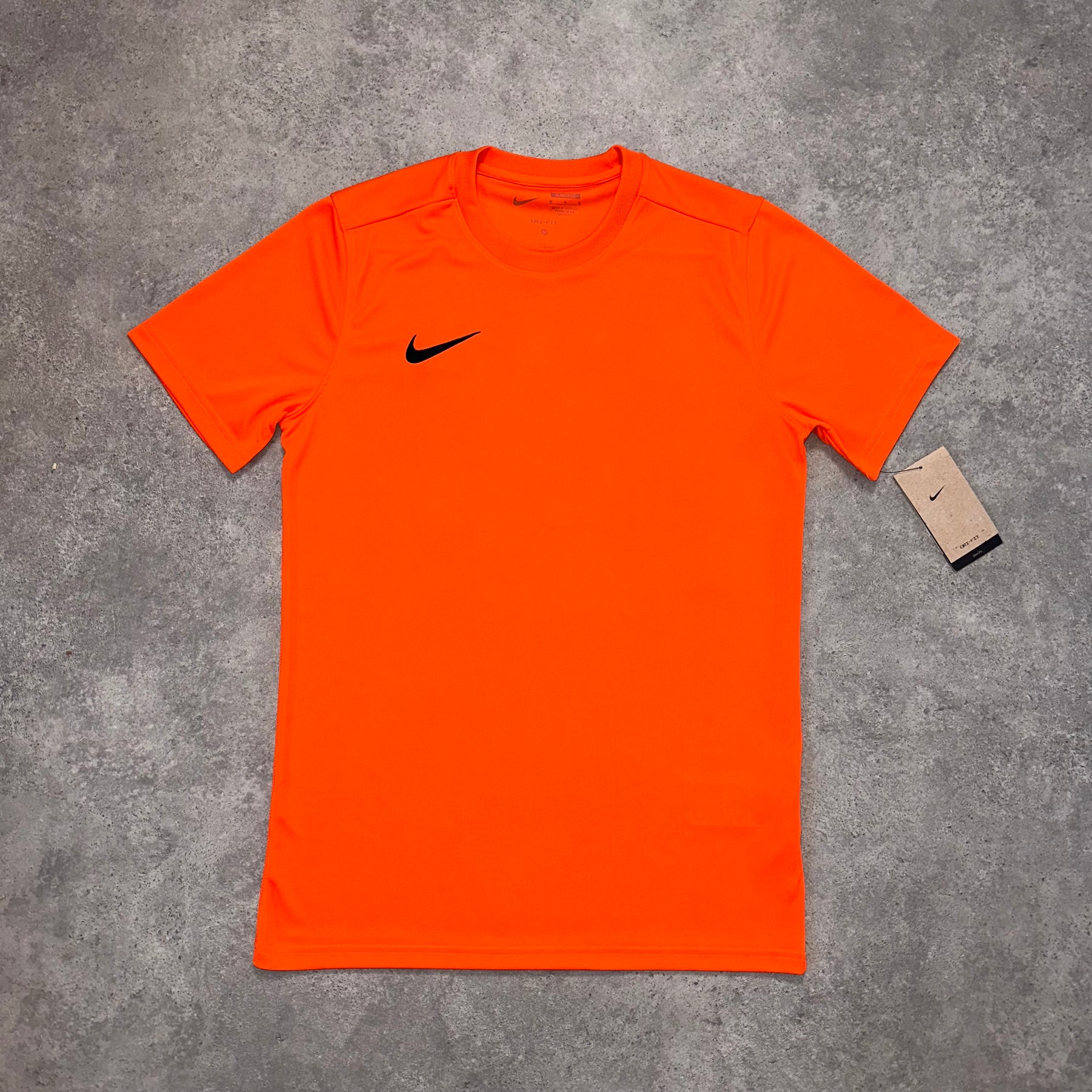 NIKE LOGO ESSENTIAL T SHIRT - ORANGE
