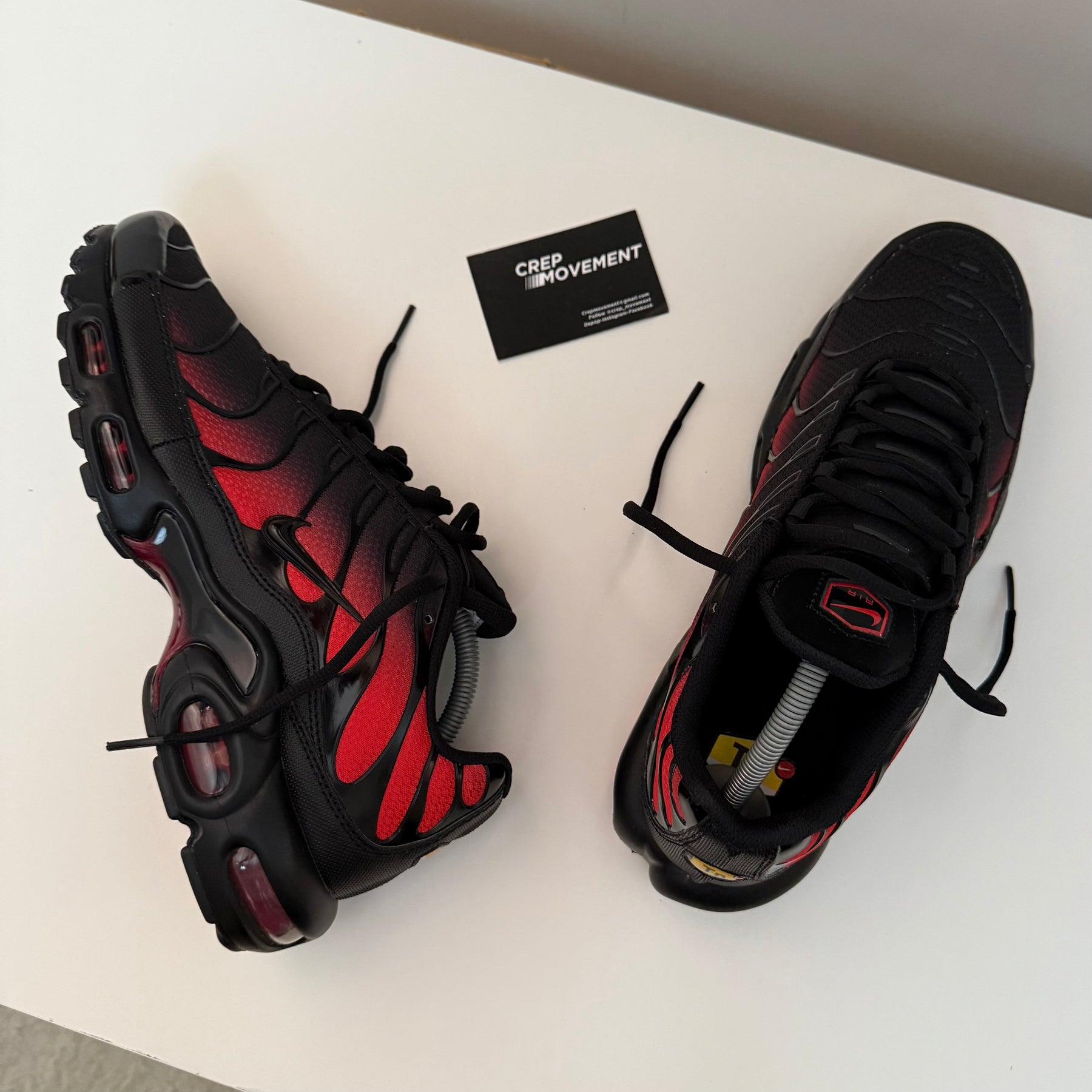 NIKE AIR MAX PLUS TN - RED FADES