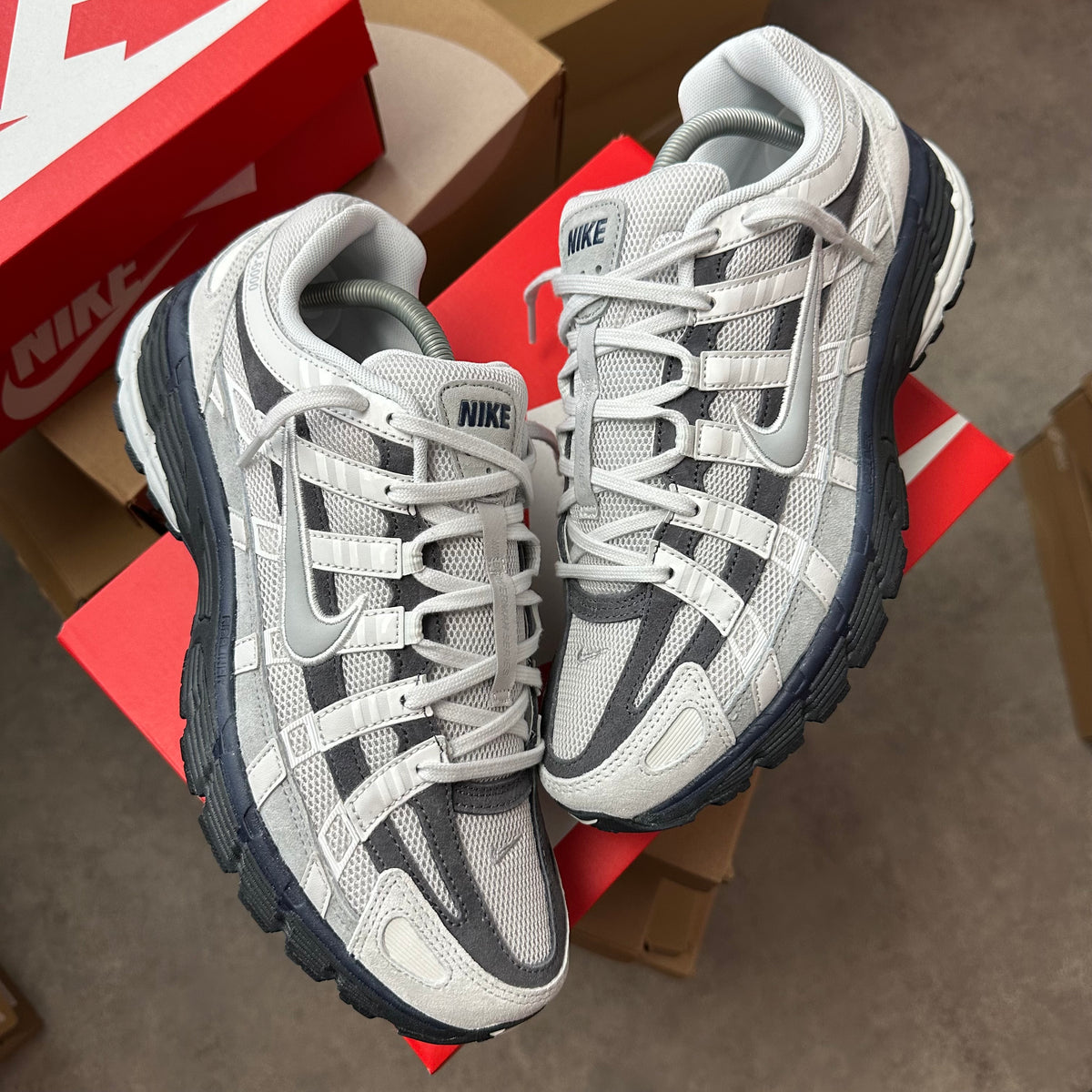 NIKE P-6000 - PHOTON DUST / SMOKE GREY