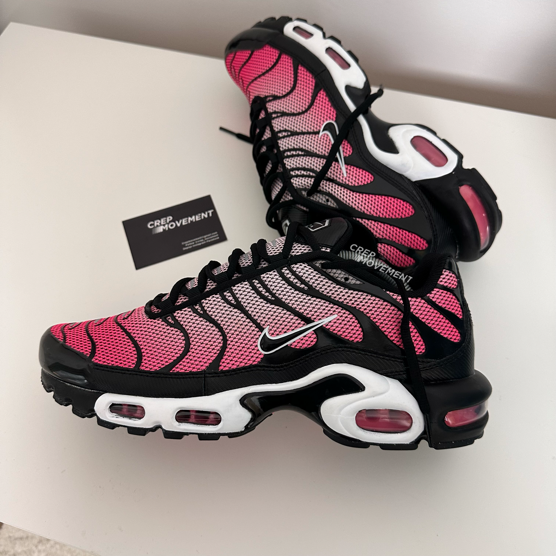 NIKE AIR MAX PLUS TN - PINK BLAST