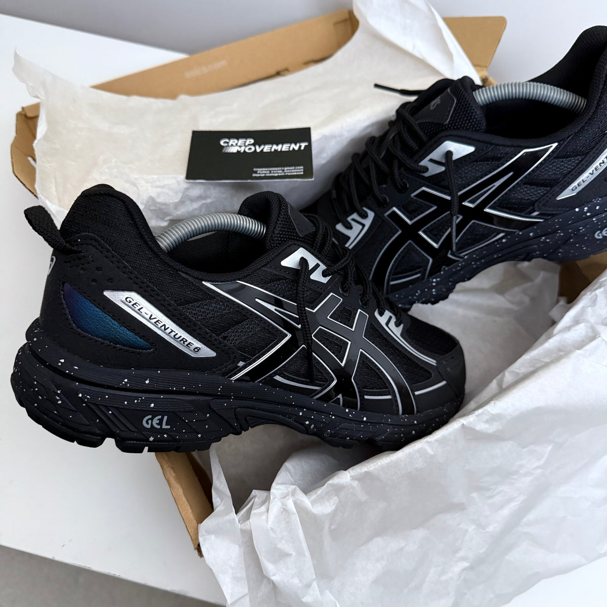 ASICS GEL VENTURE 6 TRAINER - BLACK NOIR / IRIDESCENT
