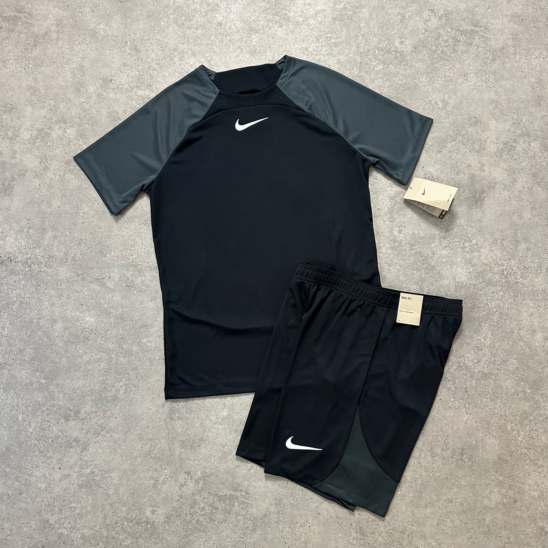 NIKE DRILL 22 T SHIRT SET - BLACK / DARK SMOKE