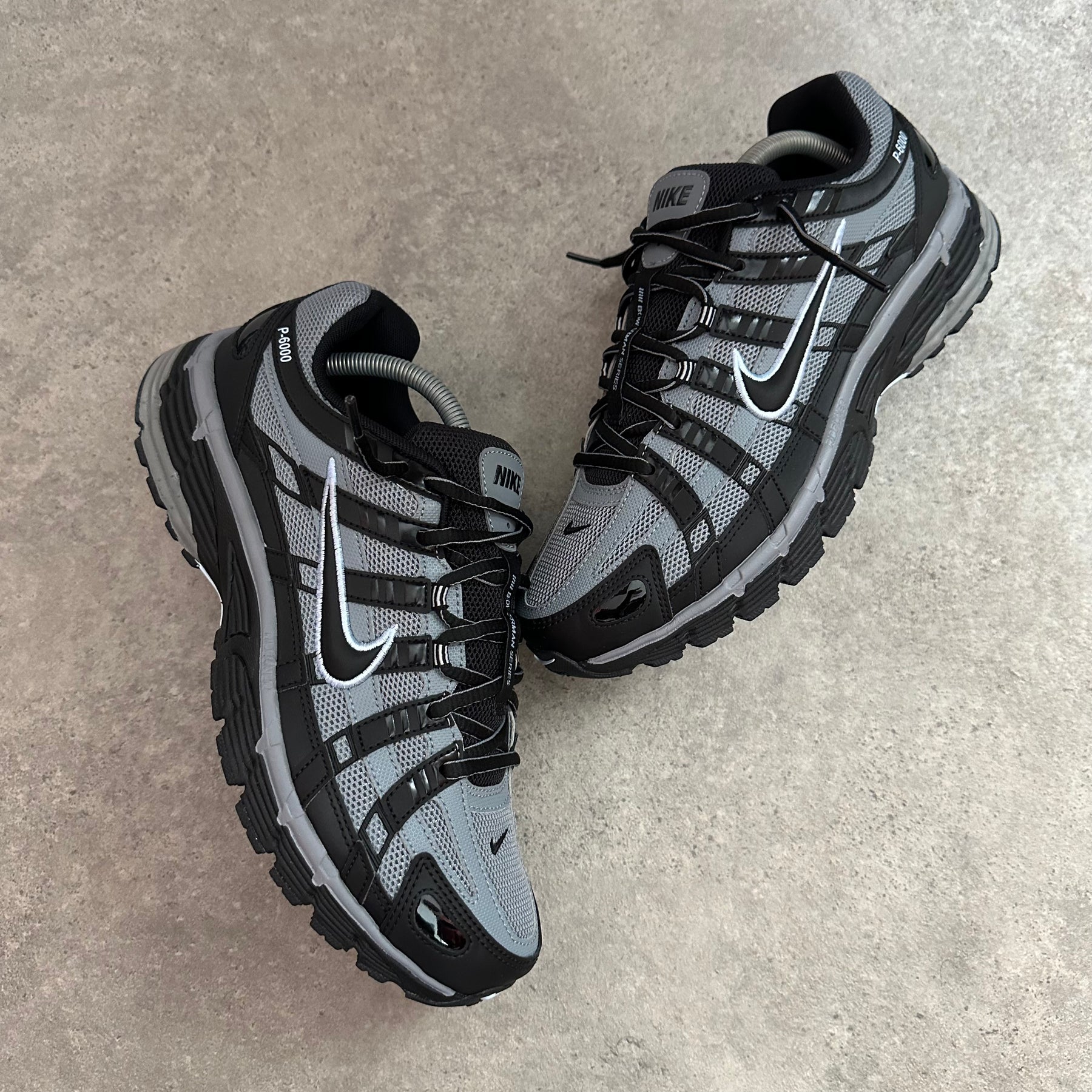 NIKE P-6000 - GREY ANTHRACITE