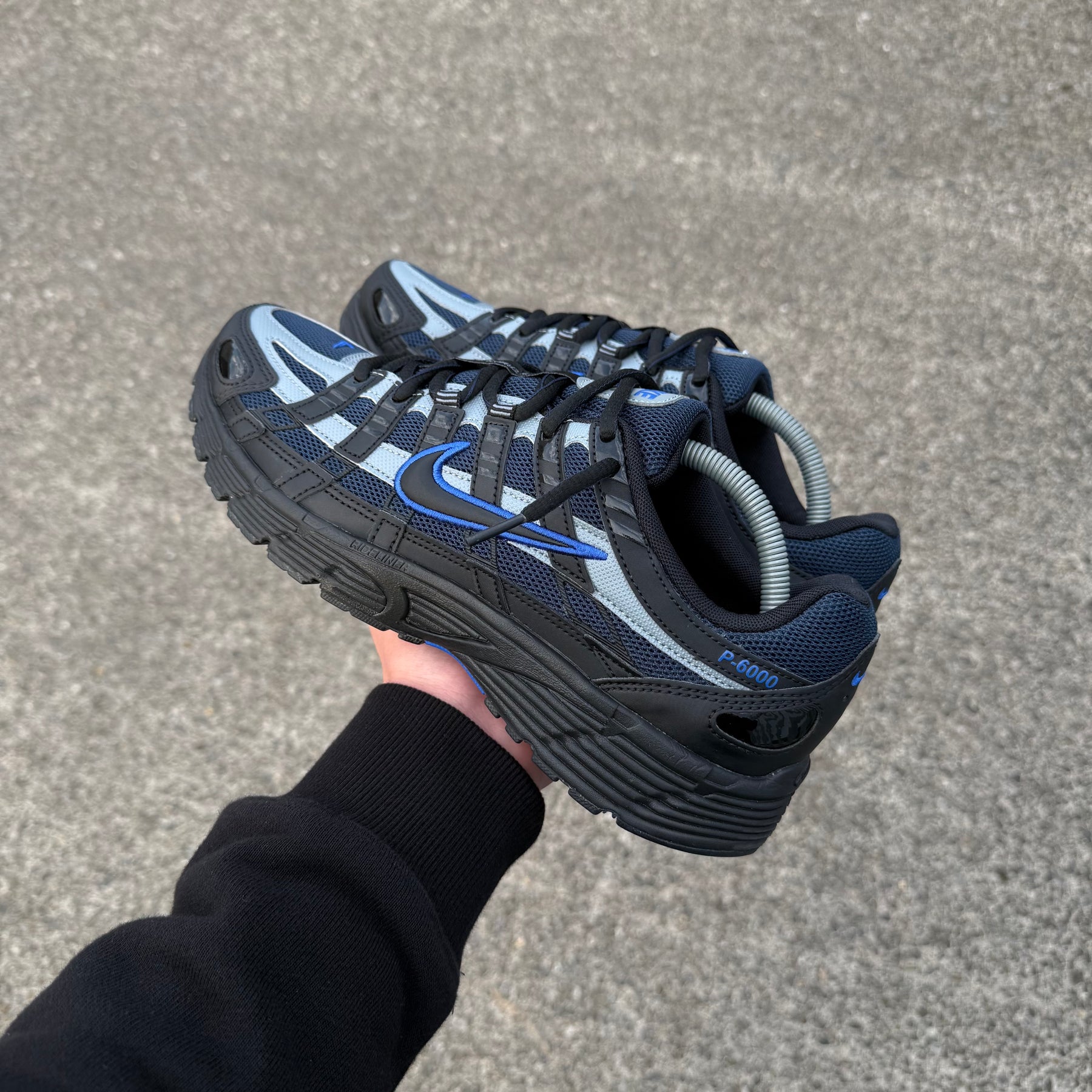 NIKE P-6000 - BLACK / MIDNIGHT BLUE
