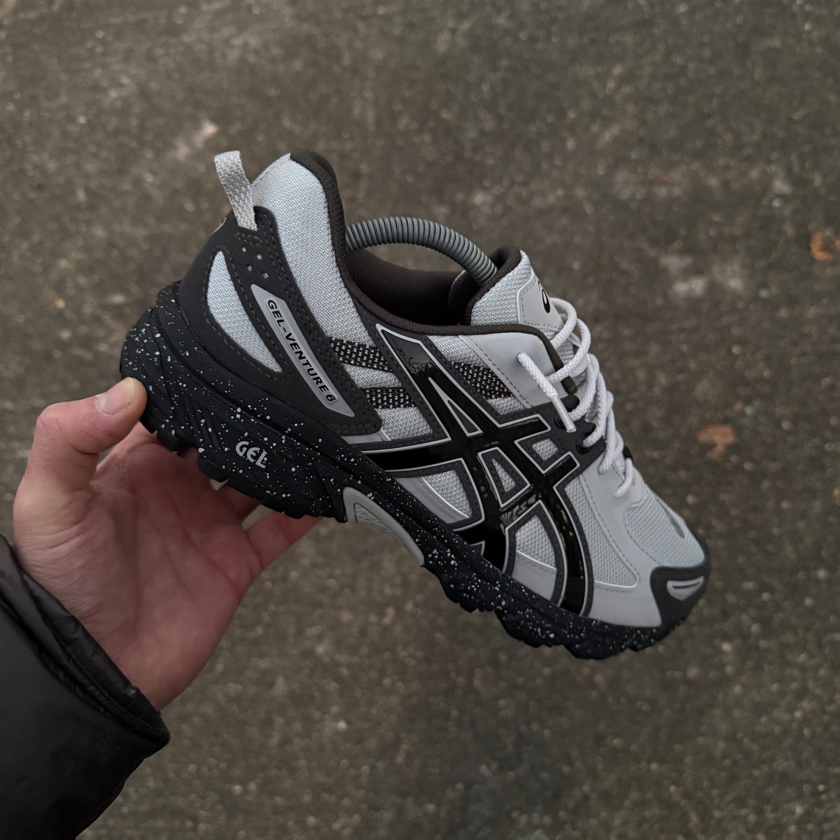 ASICS GEL VENTURE 6 TRAINER - GLACIER GREY / BLACK
