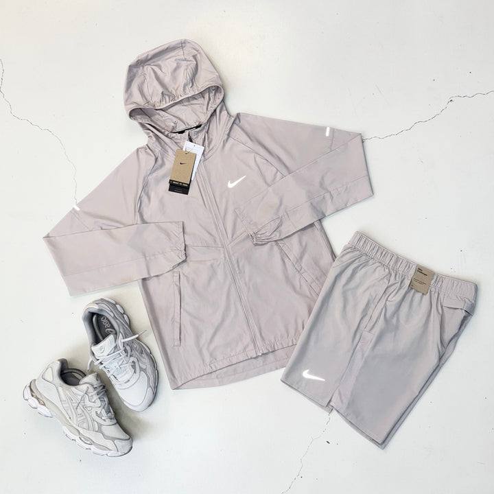 NIKE DRI-FIT WINDRUNNER AND CHALLENGER SHORTS SET - BEIGE