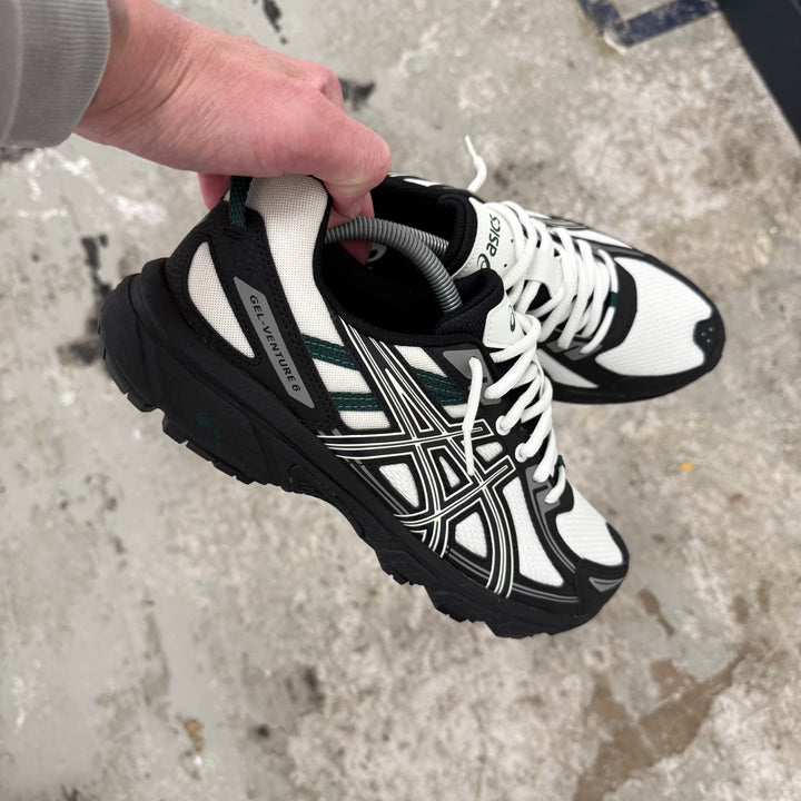 ASICS GEL VENTURE 6 TRAINER - BLACK/ RAINY LAKE GREEN