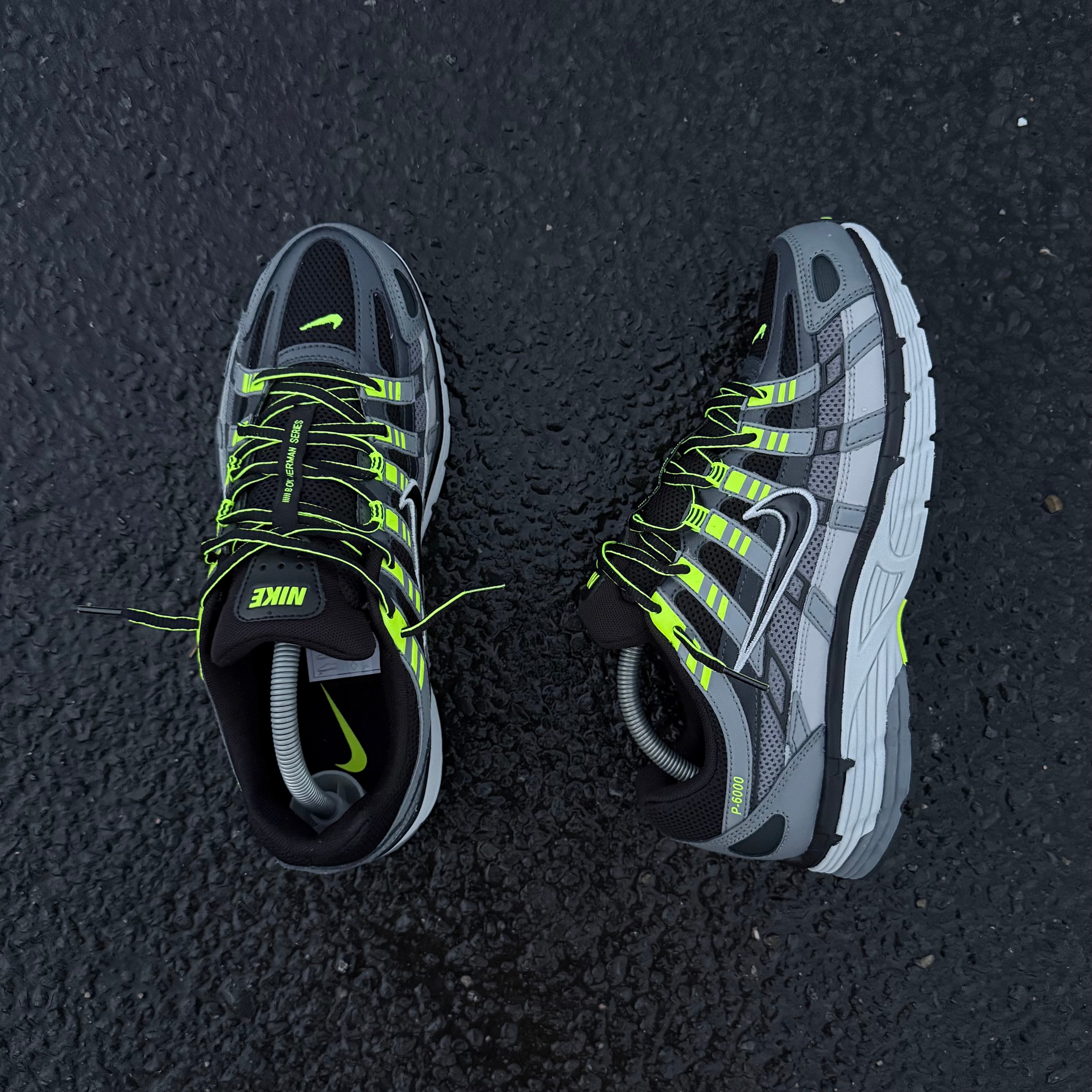 NIKE P-6000 - SMOKE GREY / VOLT