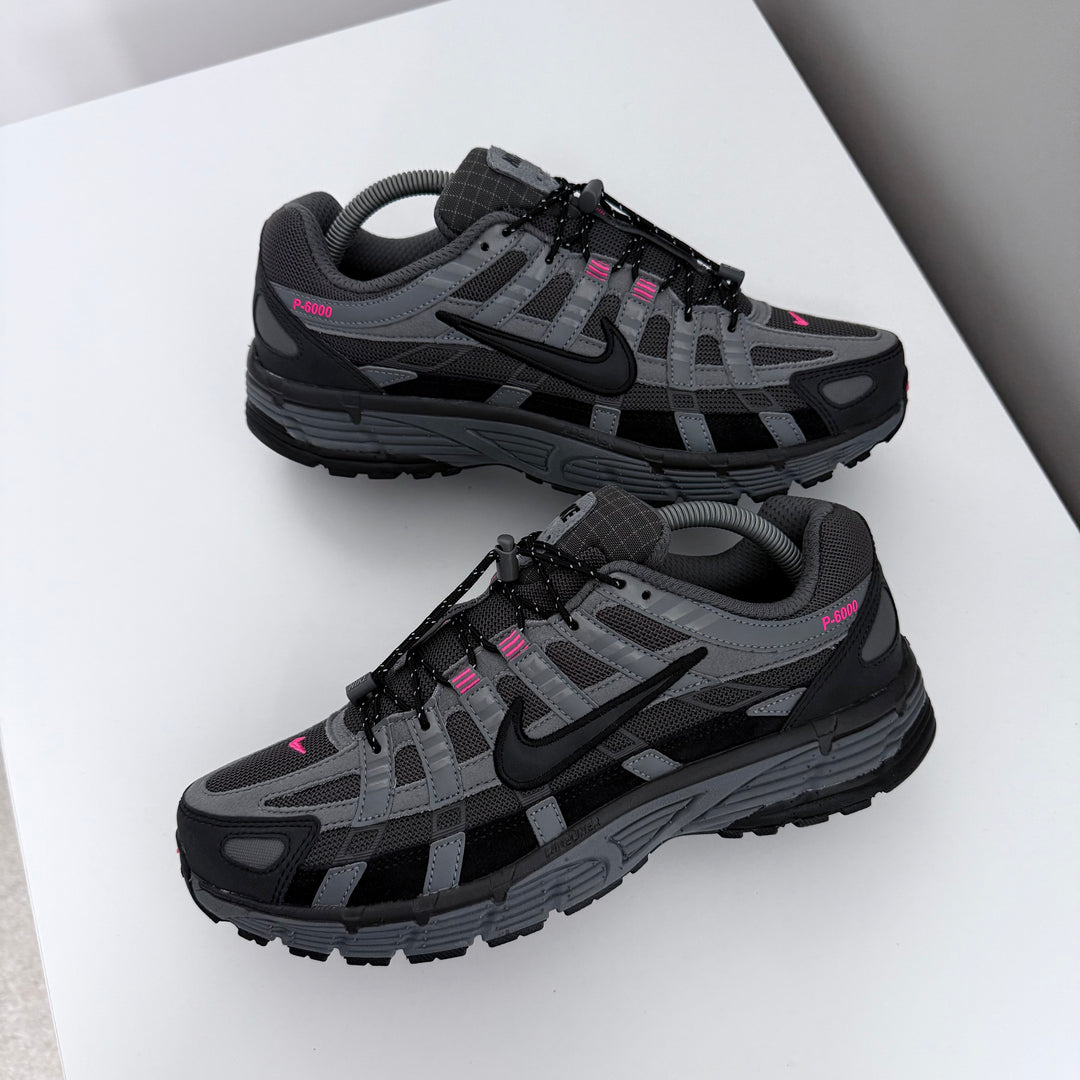 NIKE P-6000 - GREY/ PINK REFLECTIVE