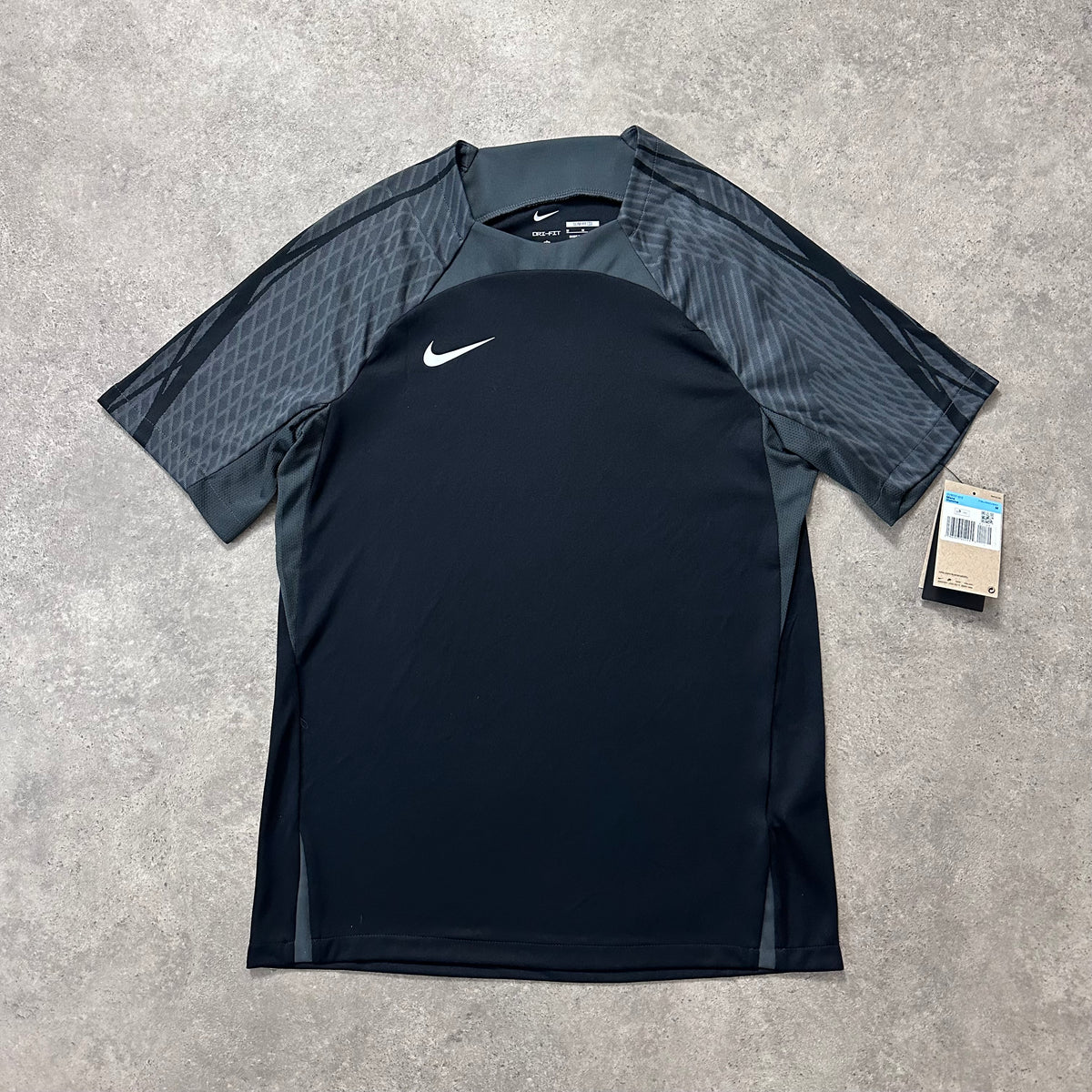 NIKE STRIKE 23 T SHIRT - ANTHRACITE