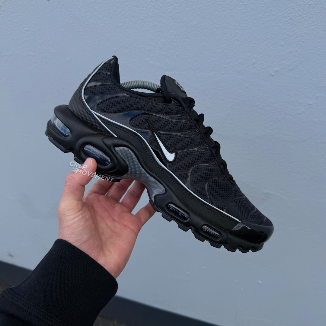 NIKE AIR MAX PLUS TN - REFLECTIVE STRIP