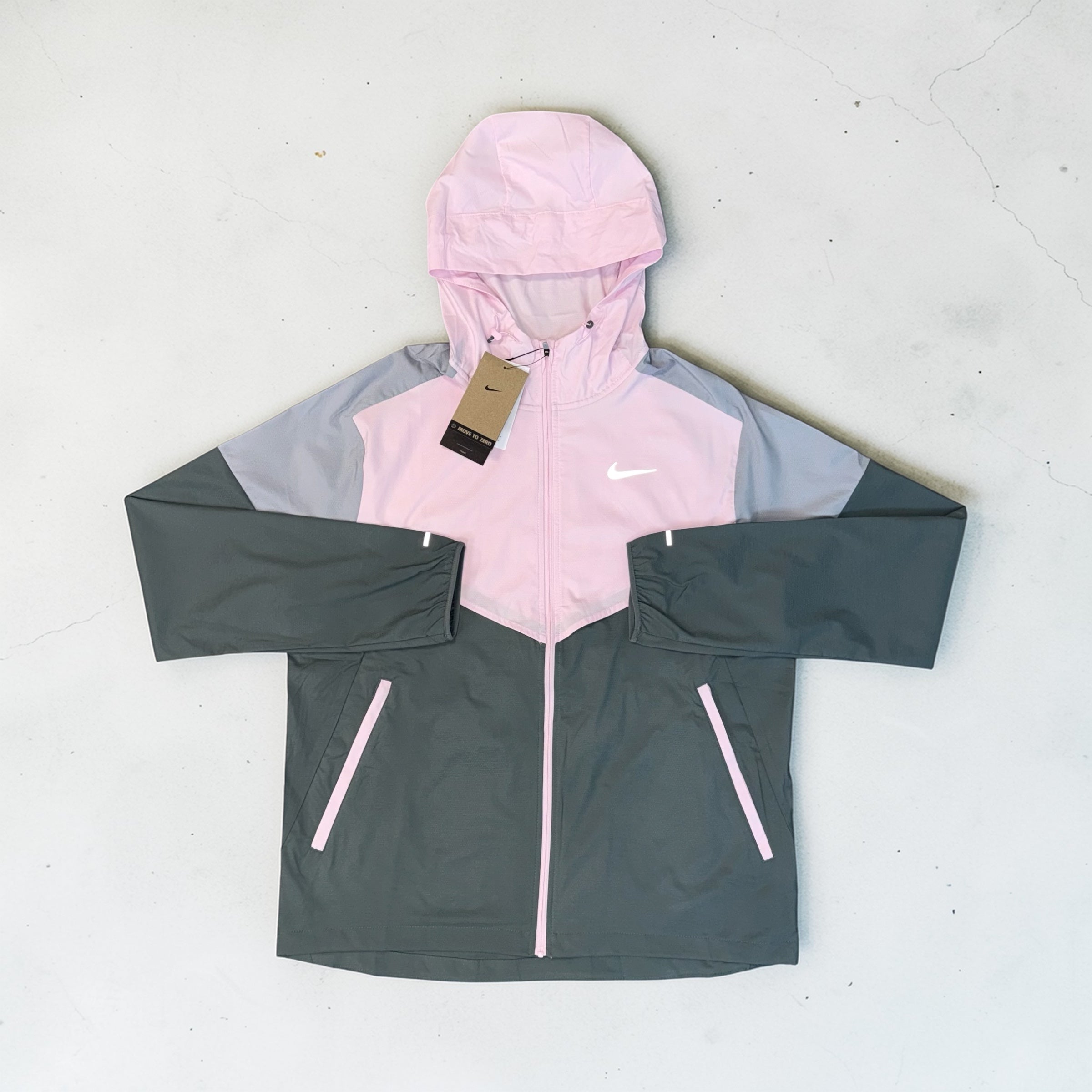 NIKE DRI-FIT WINDRUNNER AND CHALLENGER SHORTS SET - FOAM PINK / GREY