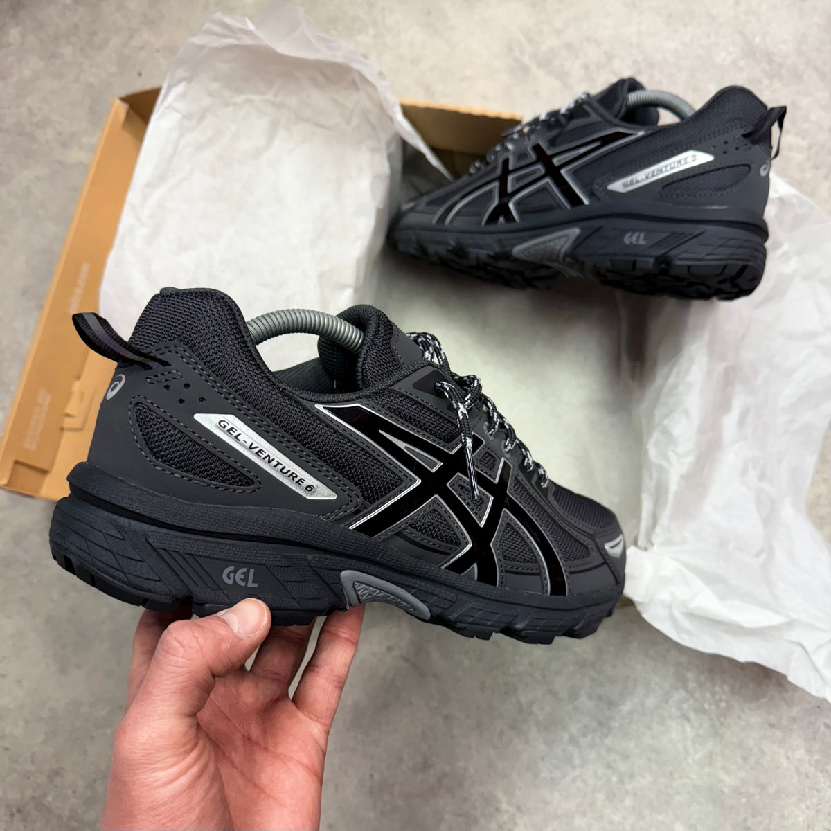 ASICS GEL VENTURE 6 TRAINER - DARK GREY / GRAPHITE