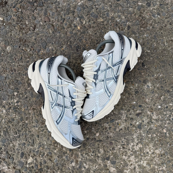 ASICS GEL 1130 TRAINER - CREAM / CARRIER GREY