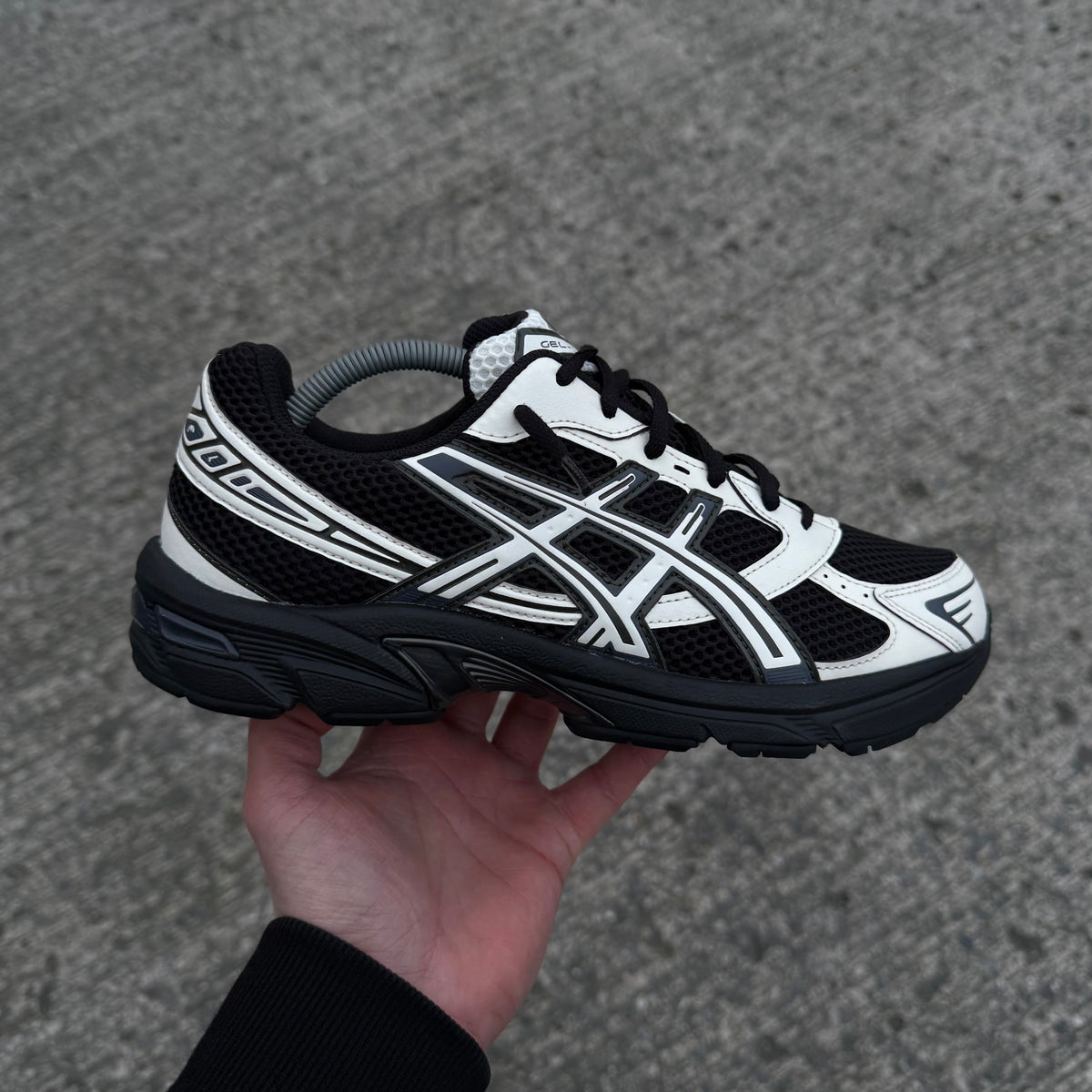 ASICS GEL 1130 TRAINER - BLACK CREAM