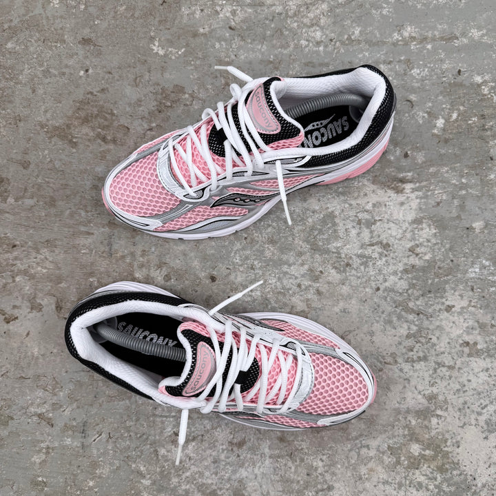 SAUCONY PROGRID OMNI 9 - WHITE TOUCH PINK
