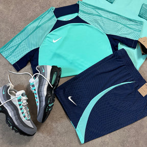 NIKE STRIKE SET (3 PIECE) - VIVID MINT