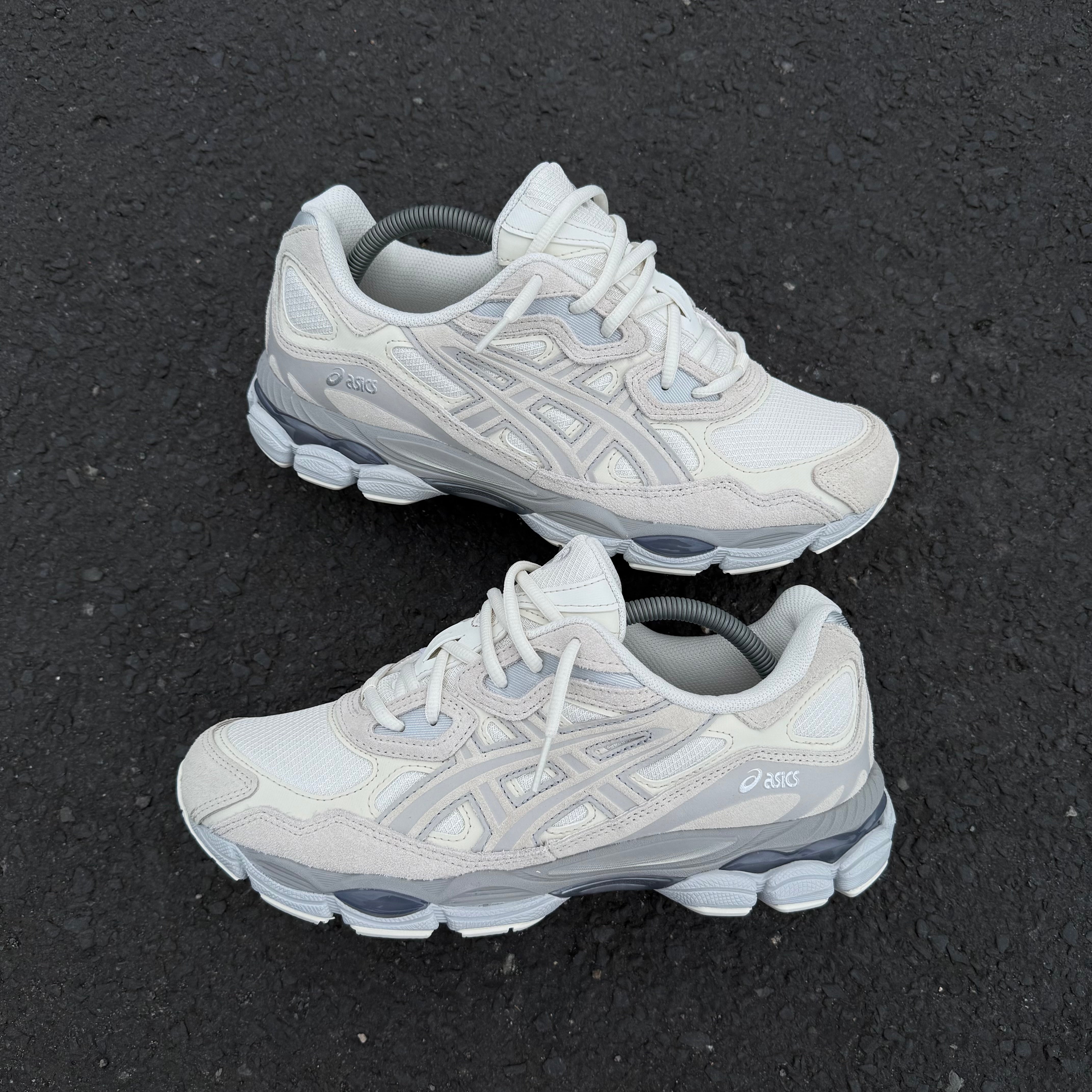 ASICS GEL NYC TRAINER - PALE CREAM / GREY