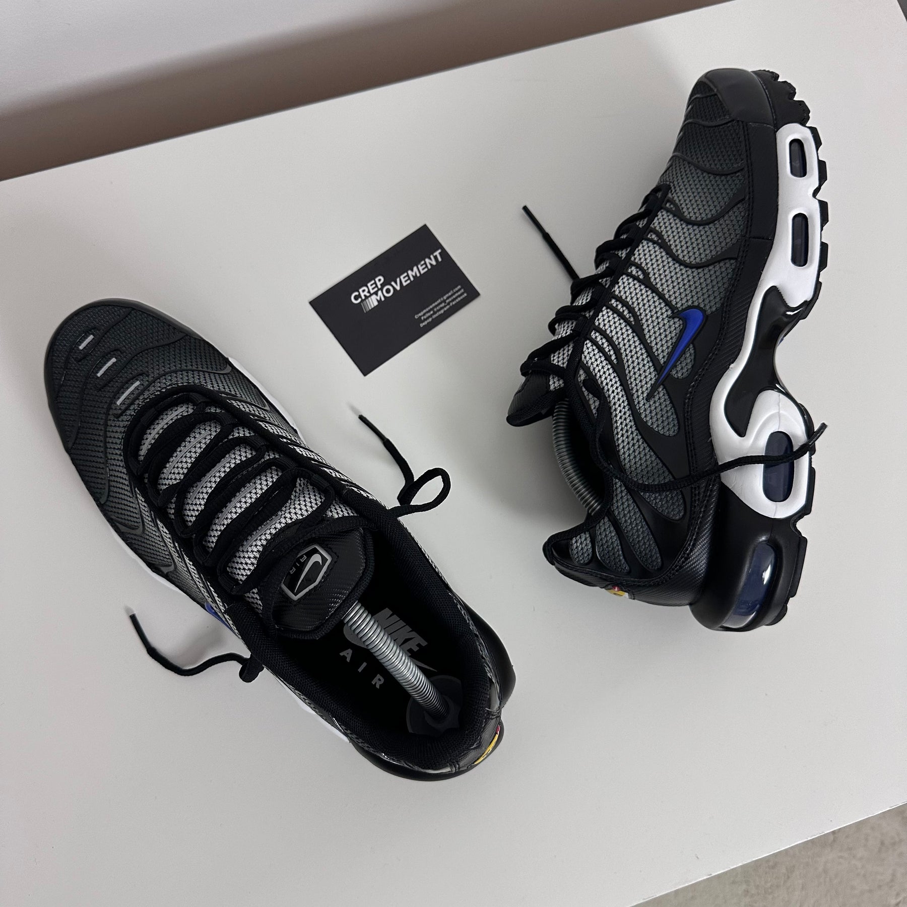 NIKE AIR MAX PLUS TN - PHANTOM BLACK / BLUE