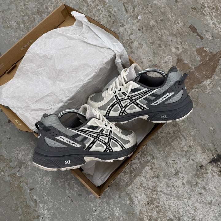ASICS GEL VENTURE 6 TRAINER - OLIVE GREY/ CREAM