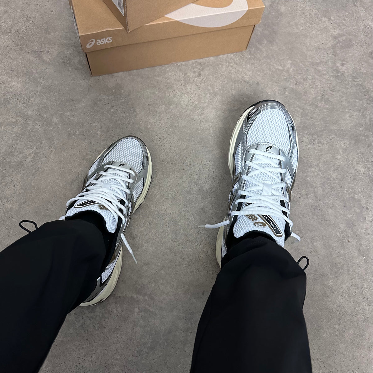 ASICS GEL 1130 TRAINER - WHITE / CLAY CANYON