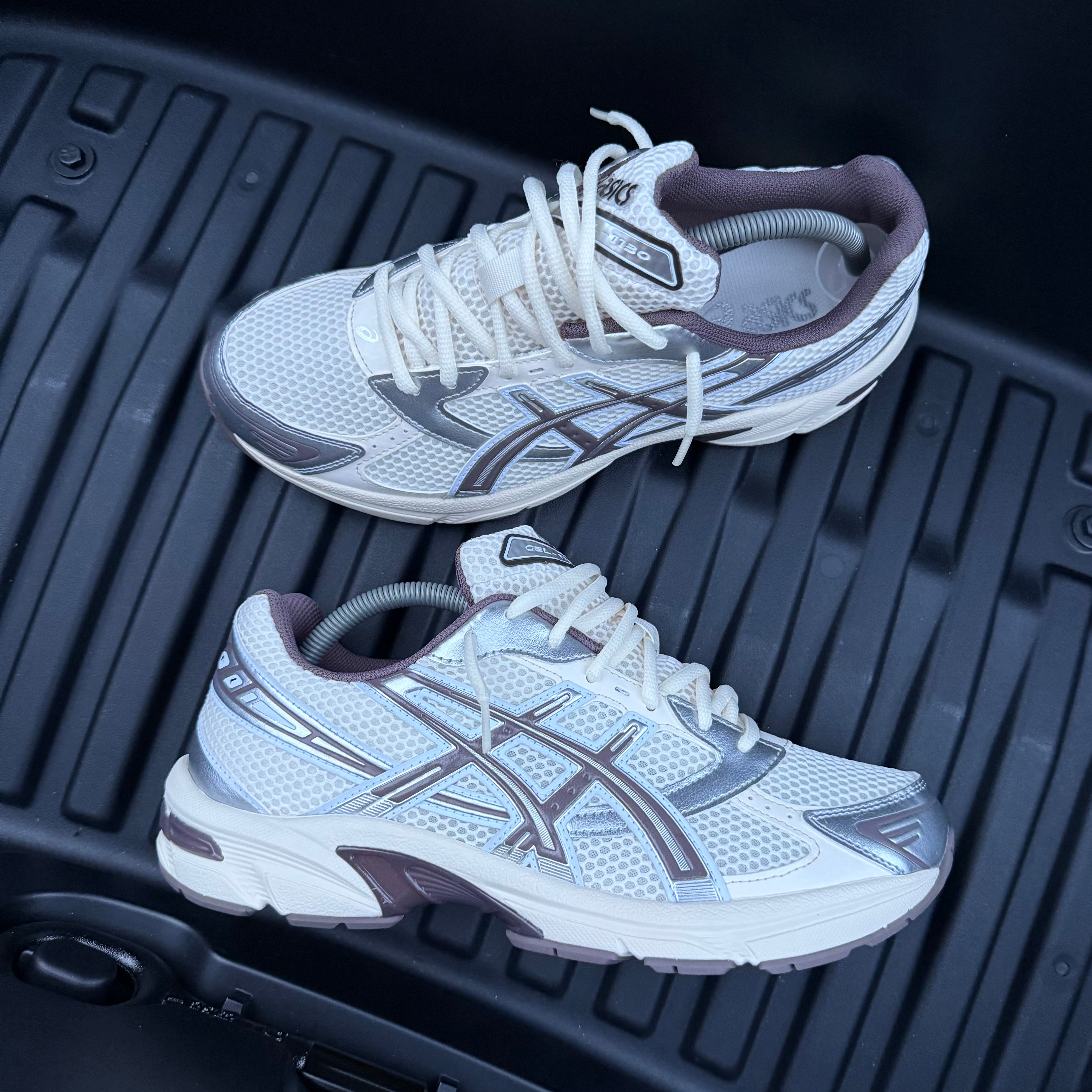ASICS GEL 1130 TRAINER - CREAM/ COCOA POWDER