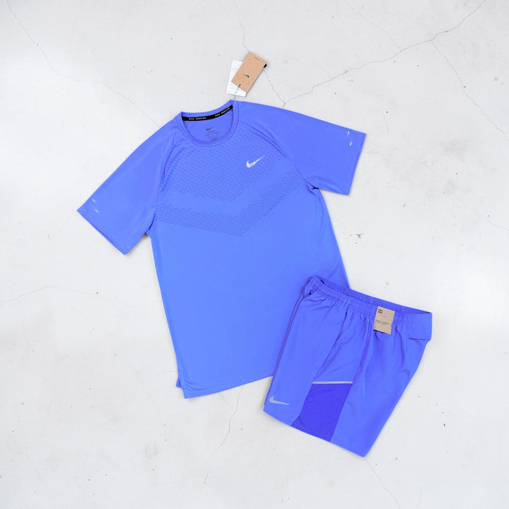 NIKE STRIDE T-SHIRT AND 5” SHORTS SET - ROYAL PULSE