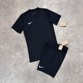 NIKE LOGO ESSENTIAL SET - BLACK