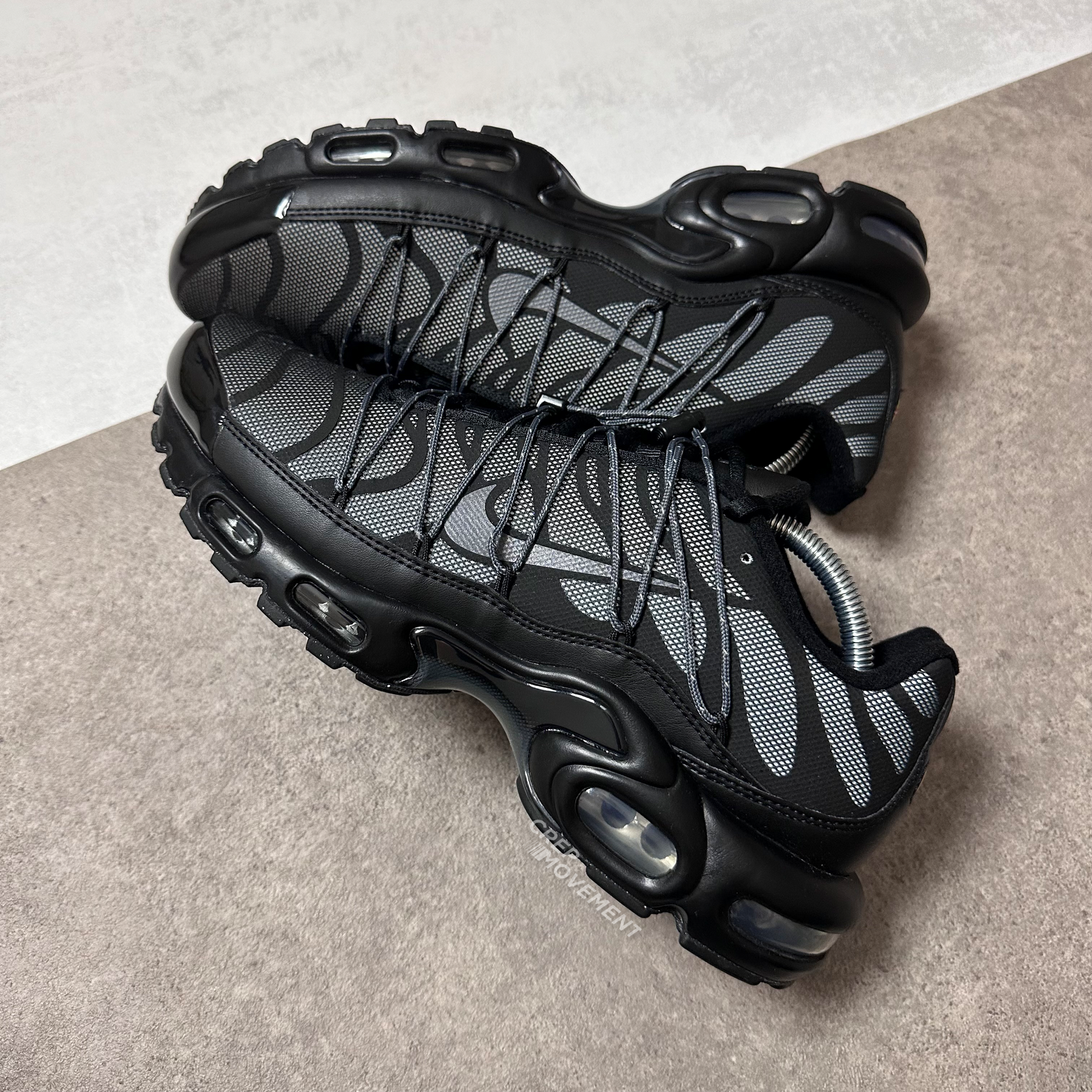 NIKE AIR MAX PLUS TN UTILITY - BLACK REFLECTIVE