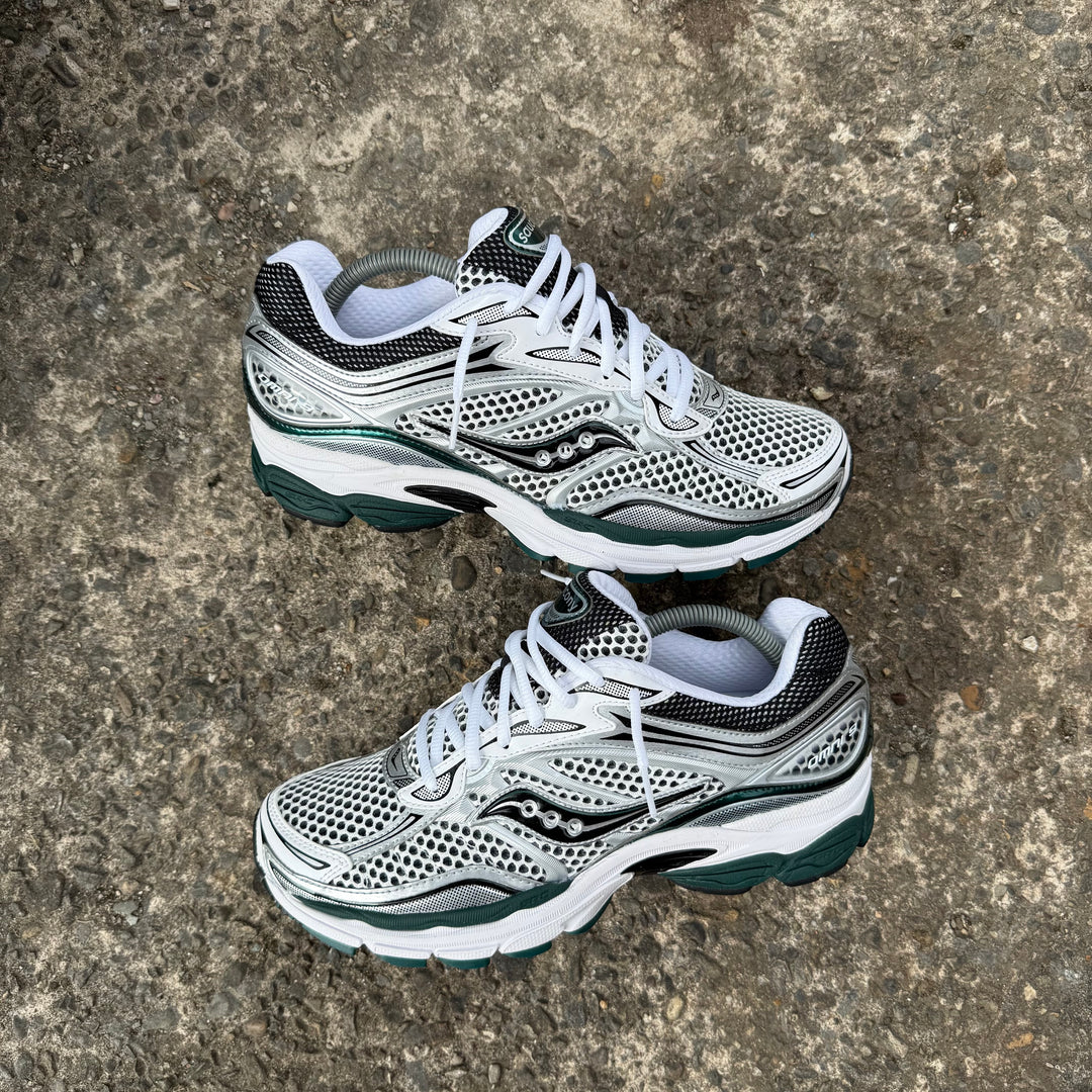 SAUCONY PROGID OMNI 9 - PINE GREEN