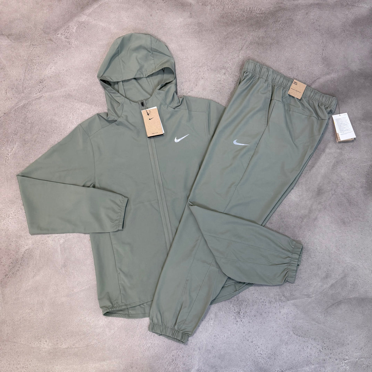 NIKE FORM DRI-FIT WINDRUNNER AND CHALLENGER PANTS SET - LIGHT KHAKI