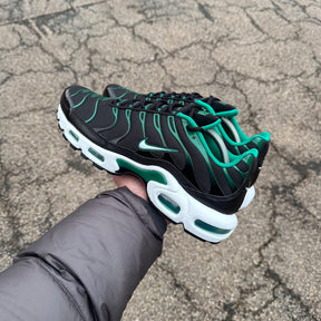 NIKE AIR MAX PLUS TN - BLACK / GREEN ‘MALACHITE’