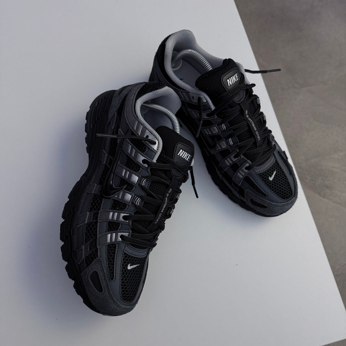 NIKE P-6000 - SUEDE ANTHRACITE CHROME