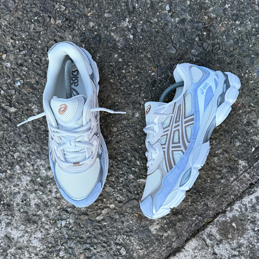 ASICS GEL NYC TRAINER - CREAM CLOUD GREY / SKY BLUE