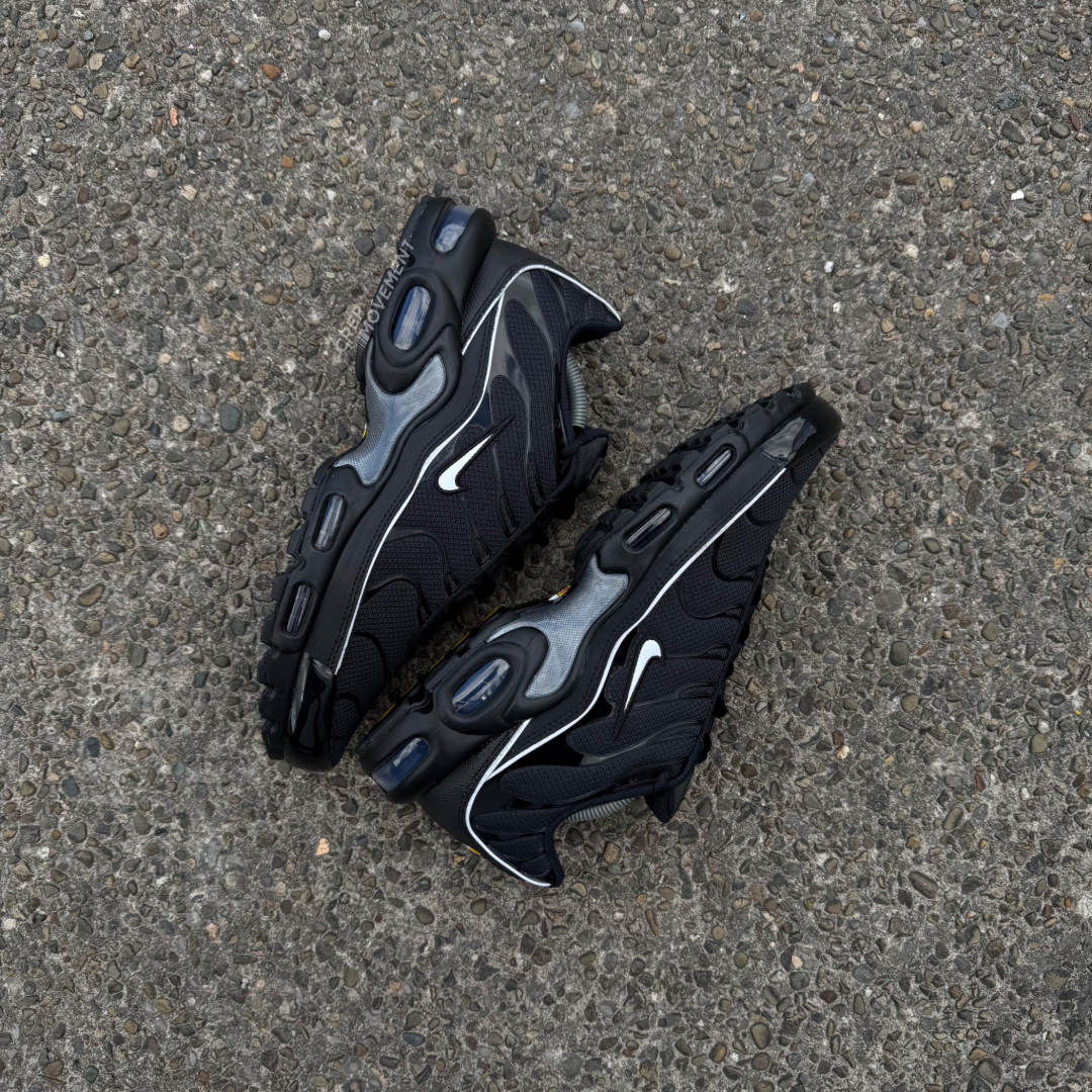 NIKE AIR MAX PLUS TN - REFLECTIVE STRIP