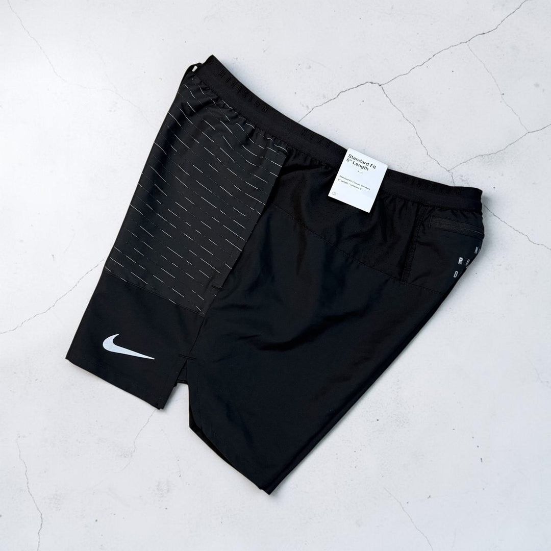 NIKE RUN DIV REFLECTIVE 5” SHORTS - BLACK