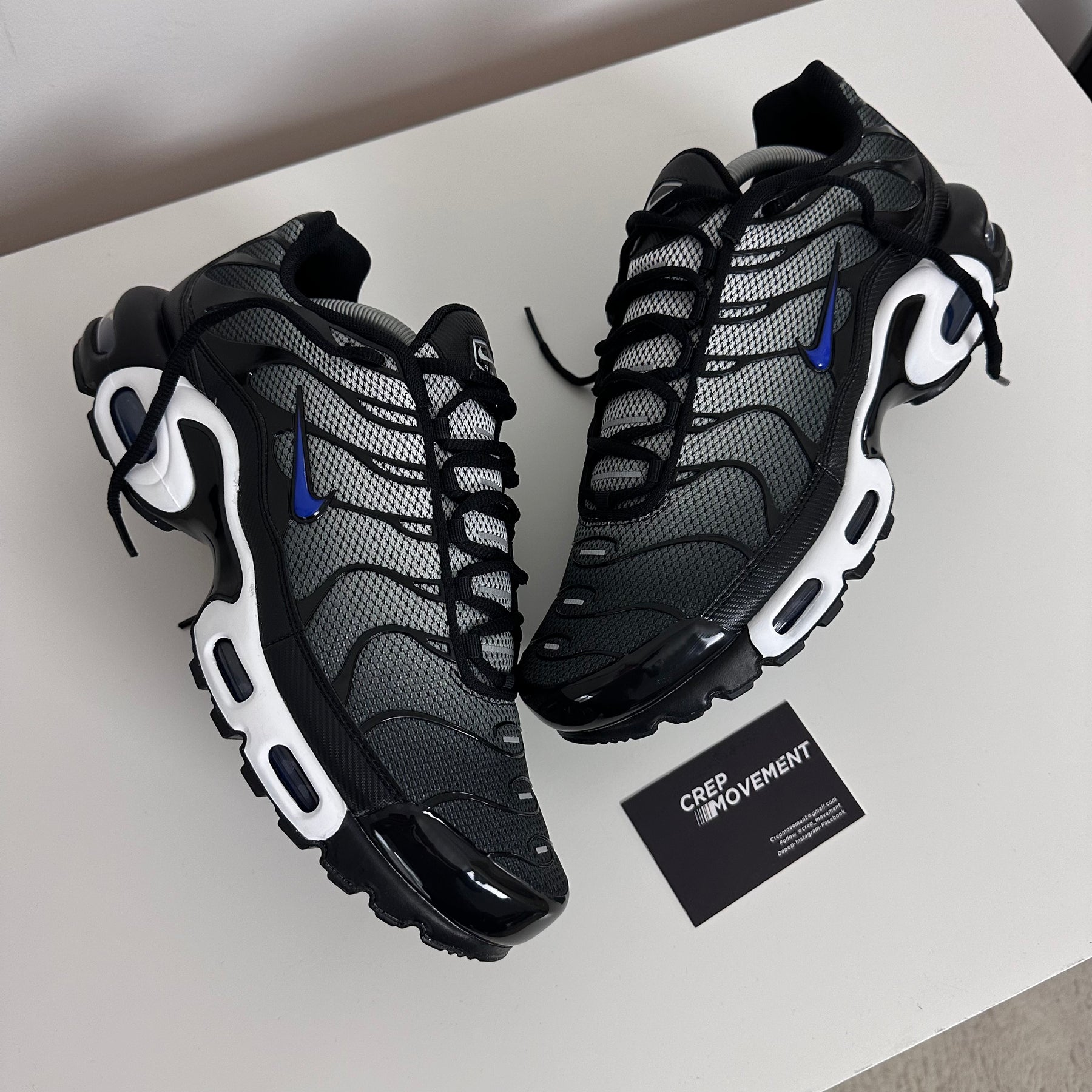 NIKE AIR MAX PLUS TN - PHANTOM BLACK / BLUE