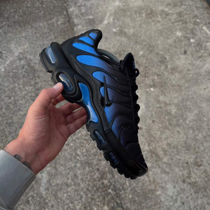 NIKE AIR MAX PLUS TN - BLACK / BLUE