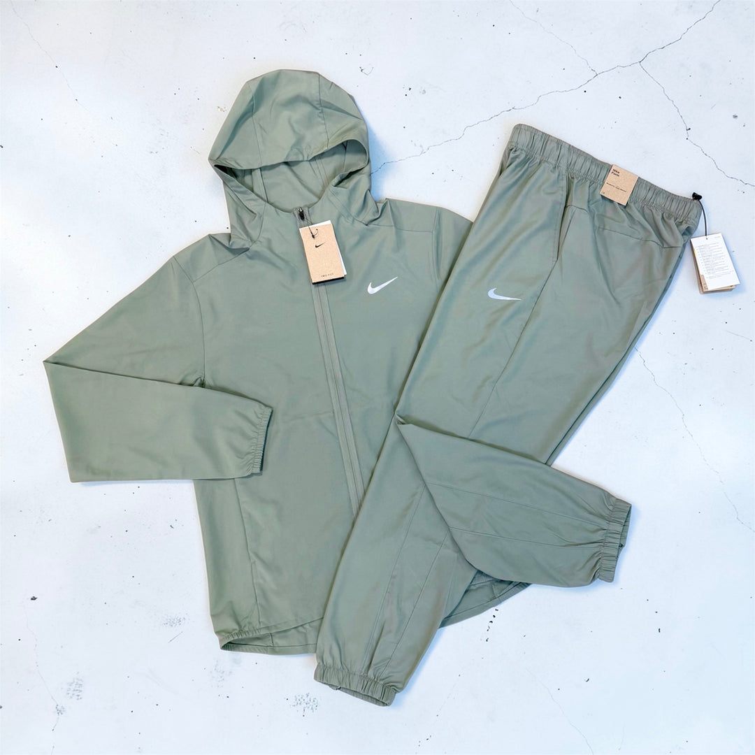 NIKE FORM DRI-FIT WINDRUNNER AND CHALLENGER PANTS SET - LIGHT KHAKI