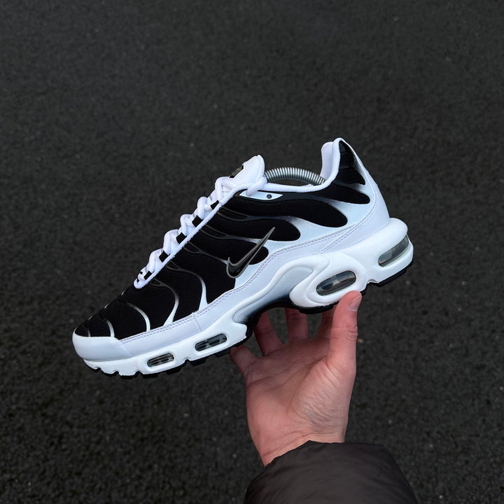 NIKE AIR MAX PLUS TN - KILLER WHALE (2025)