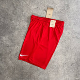 NIKE LOGO ESSENTIAL SHORTS - RUBY RED