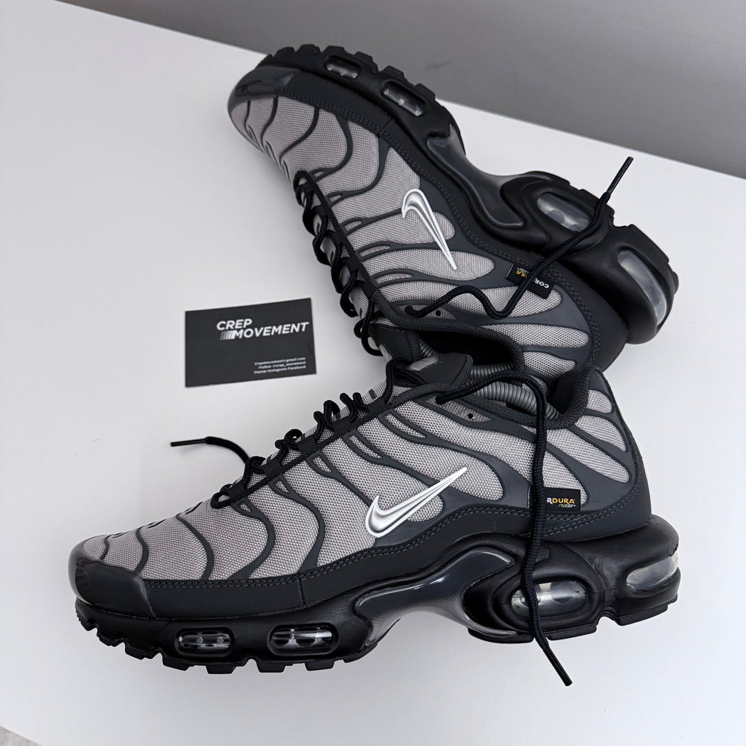 NIKE AIR MAX PLUS TN - CORDURA / METALLIC GREY