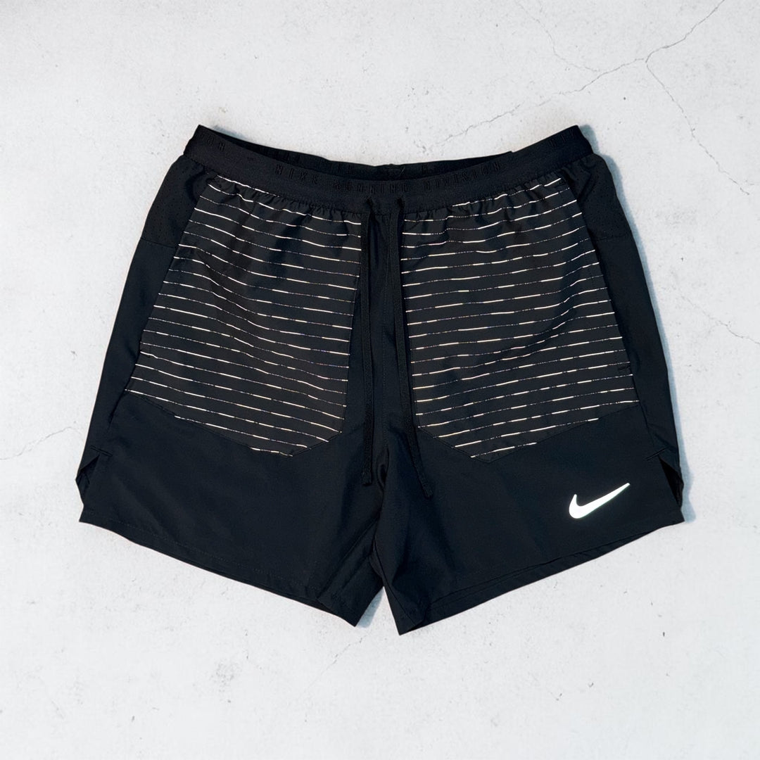 NIKE RUN DIV REFLECTIVE 5” SHORTS - BLACK