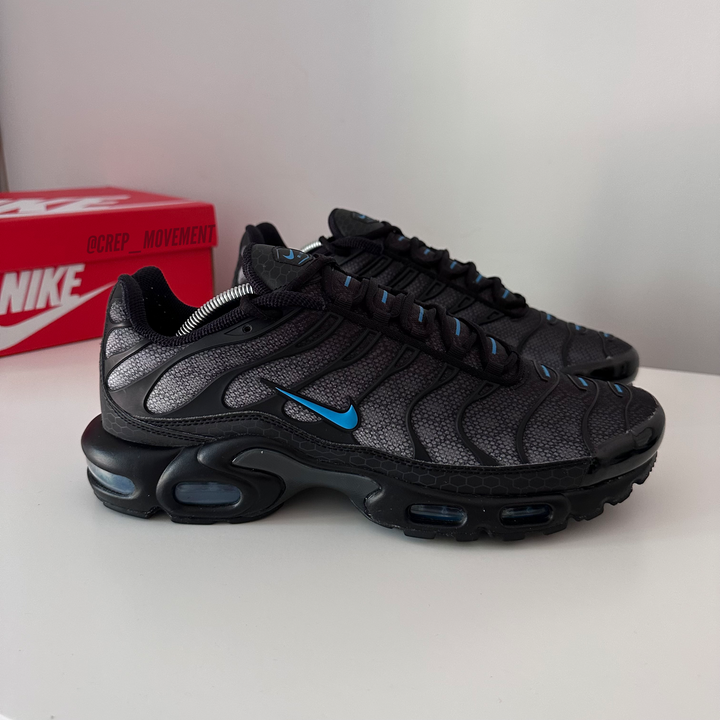 NIKE AIR MAX PLUS TN - BLACK HEX