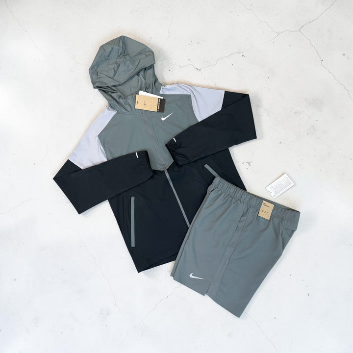 NIKE DRI-FIT WINDRUNNER AND 7” CHALLENGER SHORTS SET - GREY / ANTHRACITE