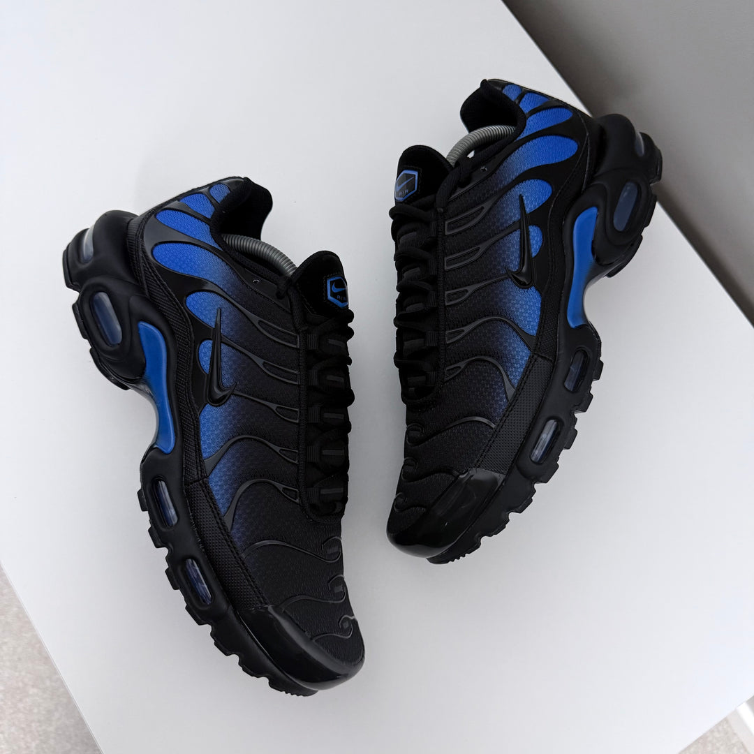NIKE AIR MAX PLUS TN - BLACK / CRYSTAL BLUE
