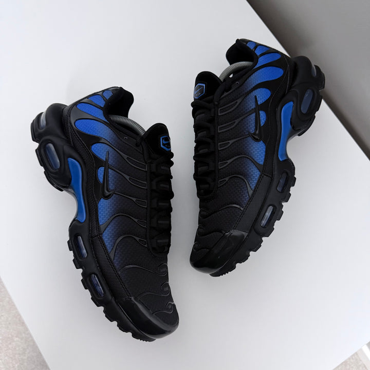 NIKE AIR MAX PLUS TN - BLACK / CRYSTAL BLUE