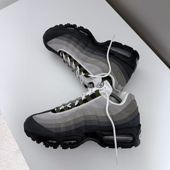 NIKE AIR MAX 95 BIG BUBBLE - MEDIUM OLIVE