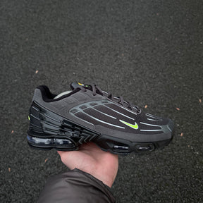 AIR MAX PLUS TN 3 - VOLT SUEDE