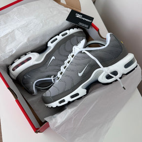 NIKE AIR MAX PLUS TN - GREY PEWTER